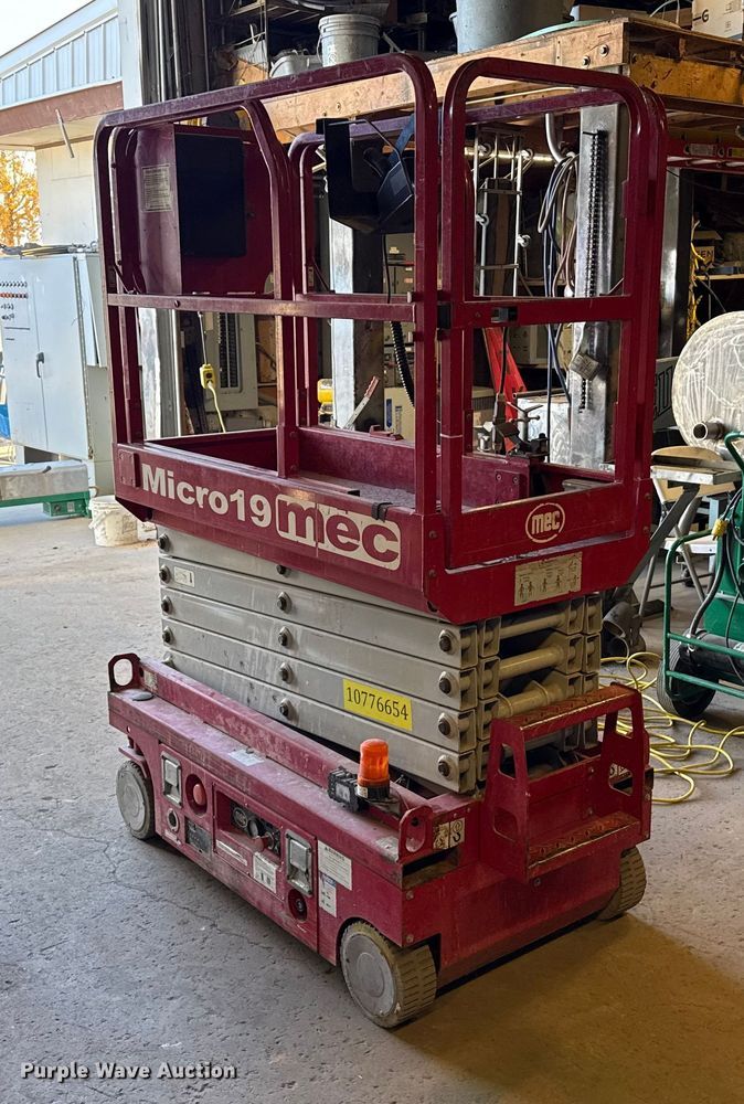 image for item EP2537 2018 MEC Micro19 scissor lift