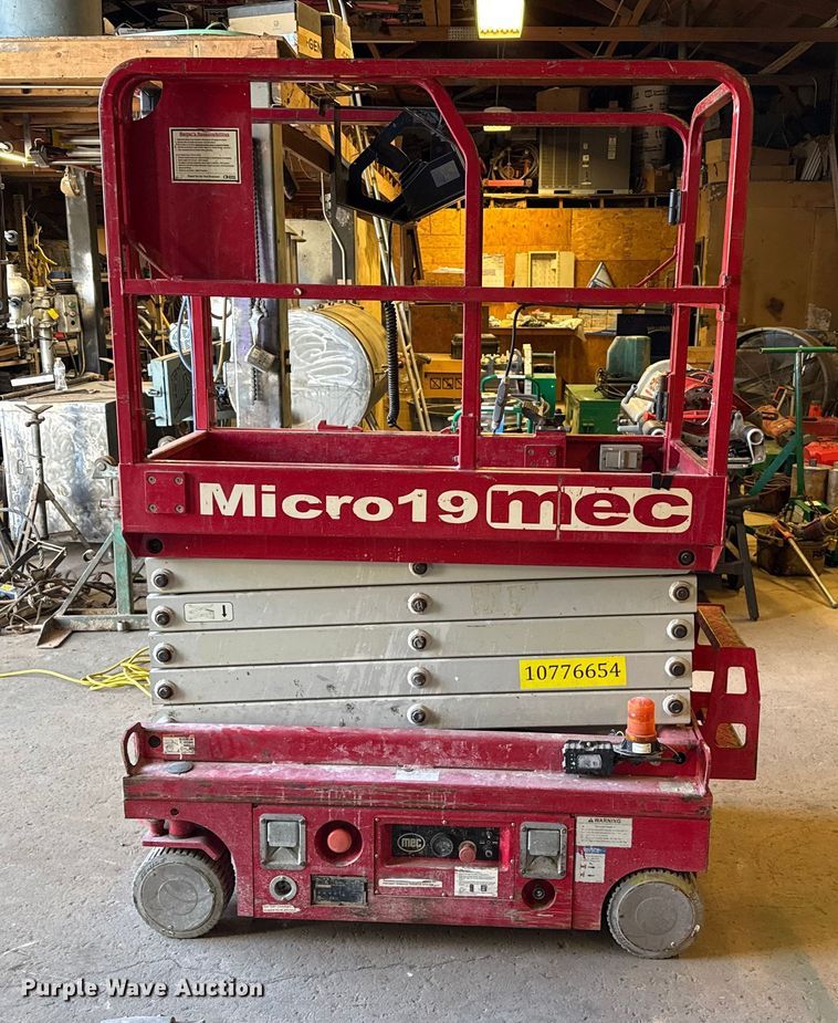 image for item EP2537 2018 MEC Micro19 scissor lift