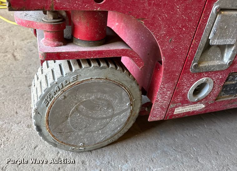 image for item EP2537 2018 MEC Micro19 scissor lift