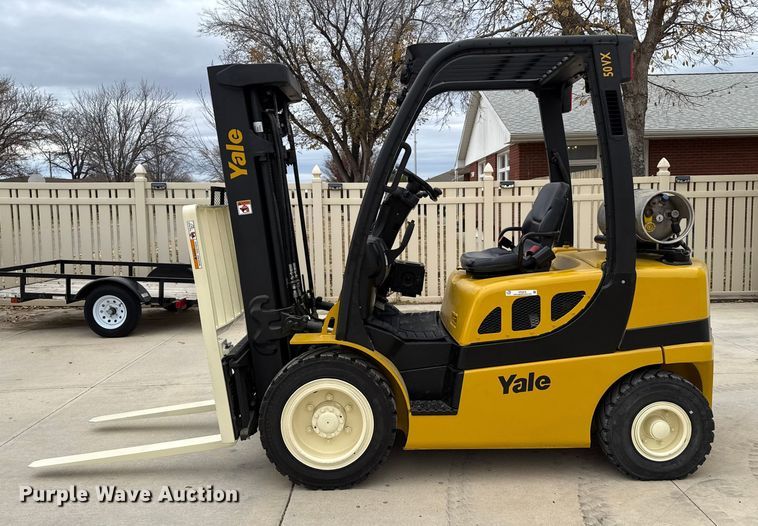 image for item EP2575 2019 Yale GLP050VXNKAE084 forklift