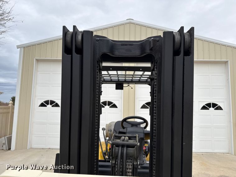 image for item EP2575 2019 Yale GLP050VXNKAE084 forklift