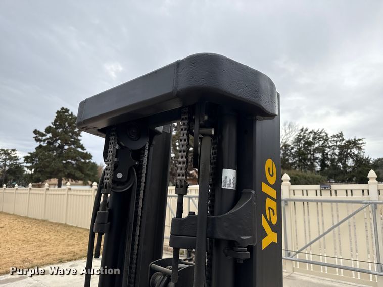 image for item EP2575 2019 Yale GLP050VXNKAE084 forklift