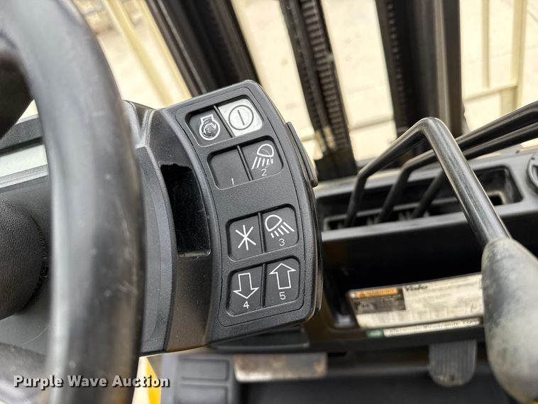 image for item EP2575 2019 Yale GLP050VXNKAE084 forklift
