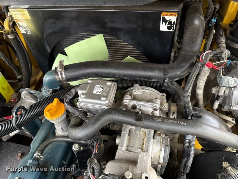 image for item EP2575 2019 Yale GLP050VXNKAE084 forklift