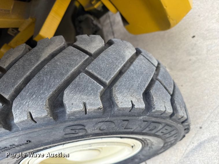 image for item EP2575 2019 Yale GLP050VXNKAE084 forklift