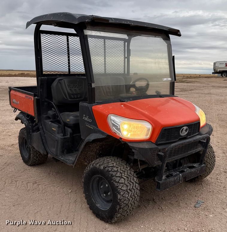 image for item EP2576 2017 Kubota RTV-X900 utility vehicle