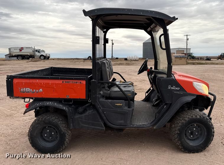 image for item EP2576 2017 Kubota RTV-X900 utility vehicle