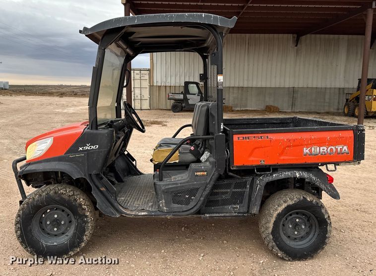 image for item EP2576 2017 Kubota RTV-X900 utility vehicle