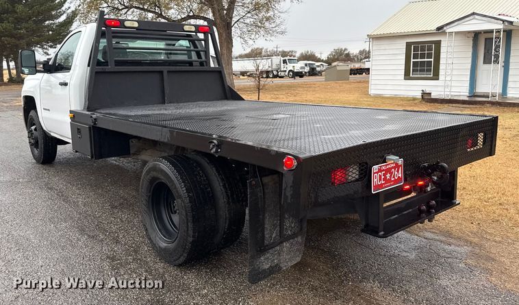 image for item EP2586 2017 Chevrolet Silverado 3500HD flatbed pickup truck
