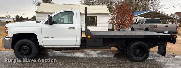 image for item EP2586 2017 Chevrolet Silverado 3500HD flatbed pickup truck