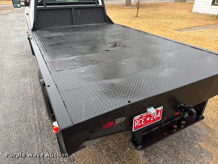 image for item EP2586 2017 Chevrolet Silverado 3500HD flatbed pickup truck