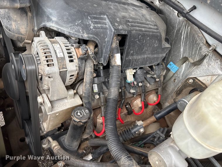 image for item EP2586 2017 Chevrolet Silverado 3500HD flatbed pickup truck