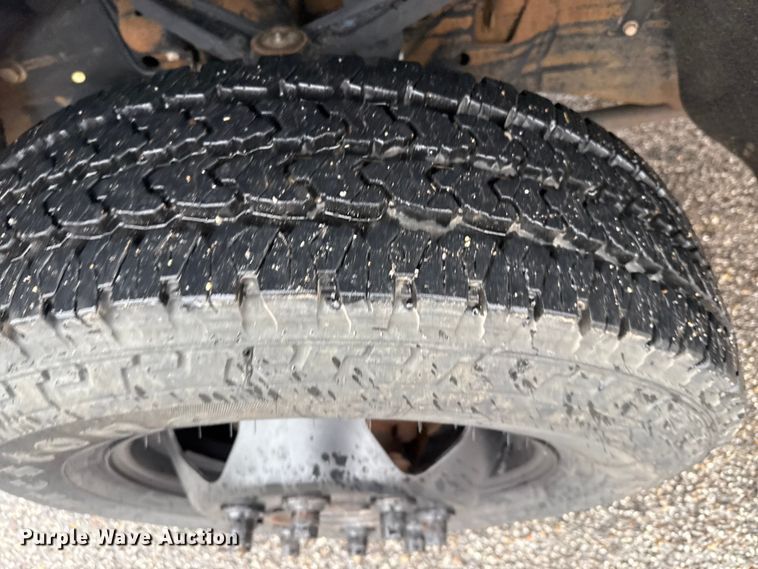 image for item EP2586 2017 Chevrolet Silverado 3500HD flatbed pickup truck