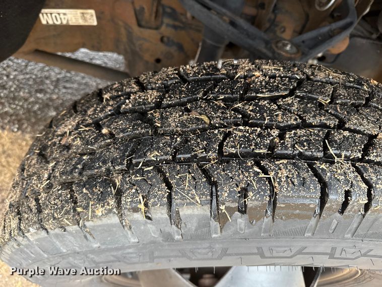 image for item EP2586 2017 Chevrolet Silverado 3500HD flatbed pickup truck