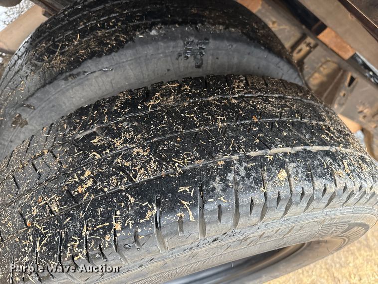 image for item EP2586 2017 Chevrolet Silverado 3500HD flatbed pickup truck