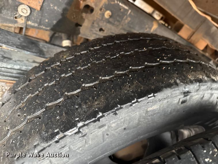 image for item EP2586 2017 Chevrolet Silverado 3500HD flatbed pickup truck