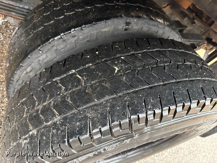 image for item EP2586 2017 Chevrolet Silverado 3500HD flatbed pickup truck