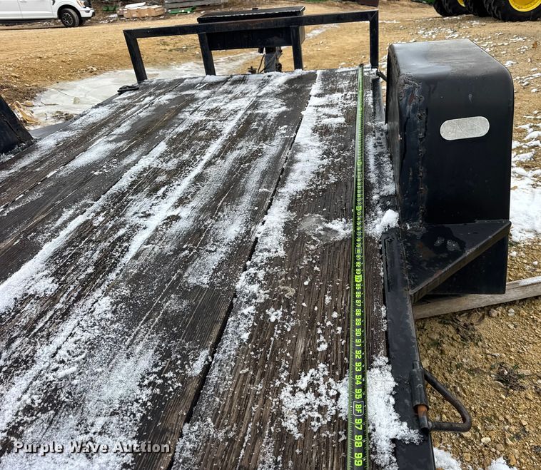 image for item ER0249 1994 Richardson tilt deck utility trailer