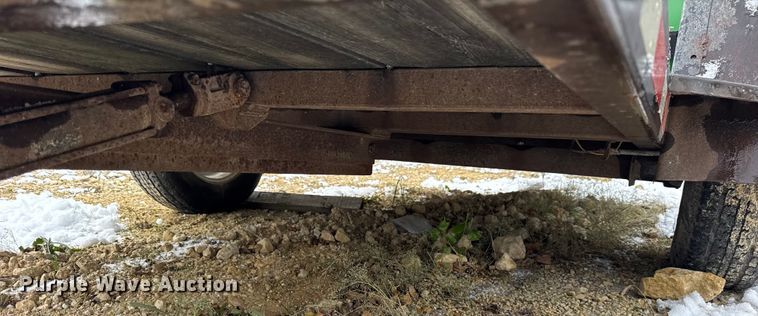 image for item ER0249 1994 Richardson tilt deck utility trailer