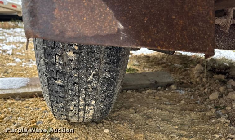 image for item ER0249 1994 Richardson tilt deck utility trailer