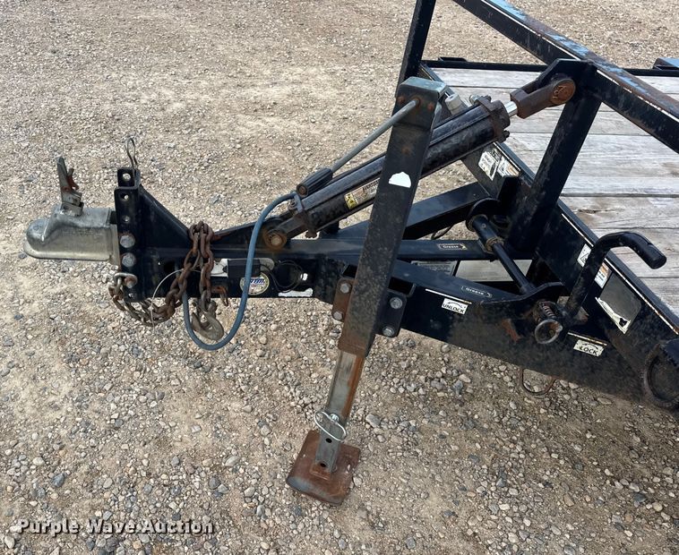 image for item ER0253 2015 B-B TRAILER tilt deck equipment trailer