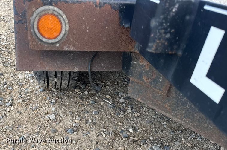 image for item ER0253 2015 B-B TRAILER tilt deck equipment trailer