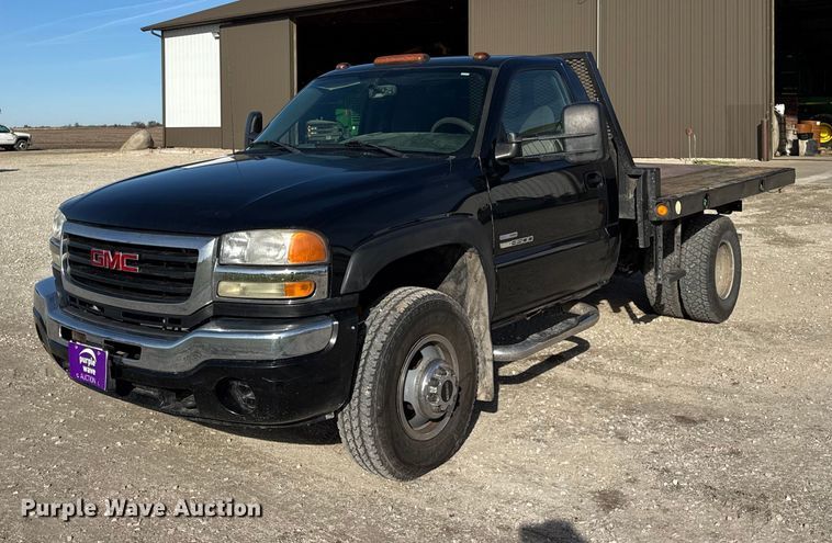 image for item ER0255 2006 GMC Sierra 3500 flatbed truck