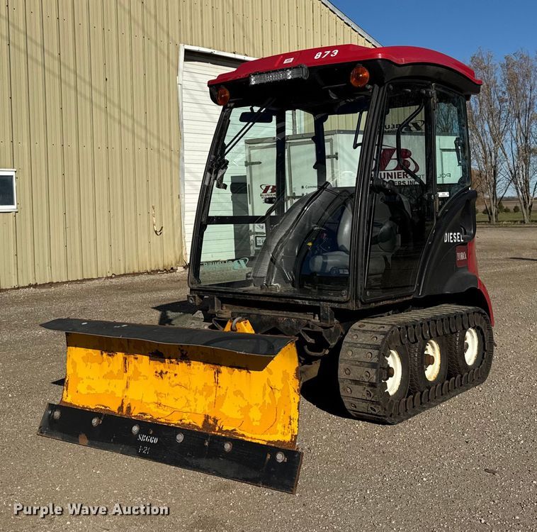 image for item ER0260 2007 Toro Groundsmaster 7200 with Polar Trac system