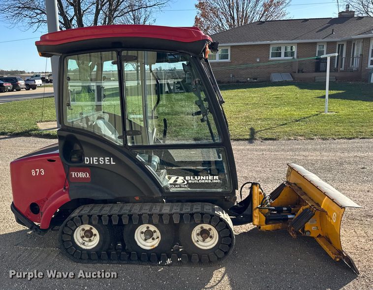 image for item ER0260 2007 Toro Groundsmaster 7200 with Polar Trac system
