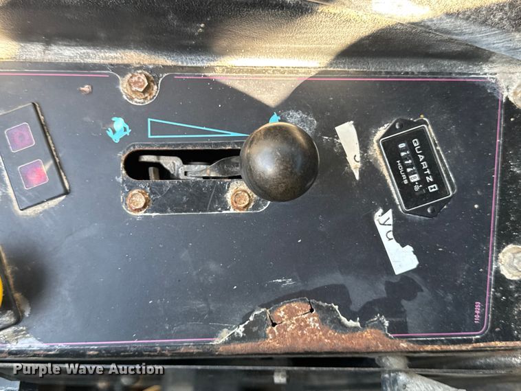 image for item ER0260 2007 Toro Groundsmaster 7200 with Polar Trac system