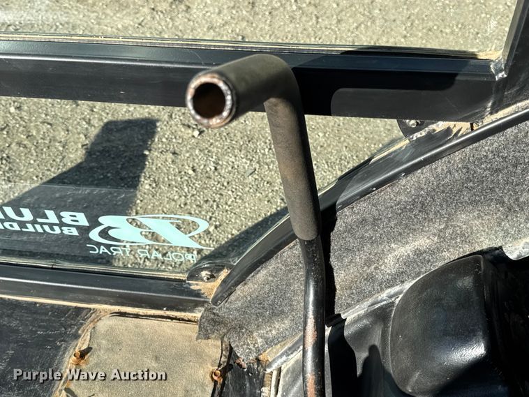 image for item ER0260 2007 Toro Groundsmaster 7200 with Polar Trac system