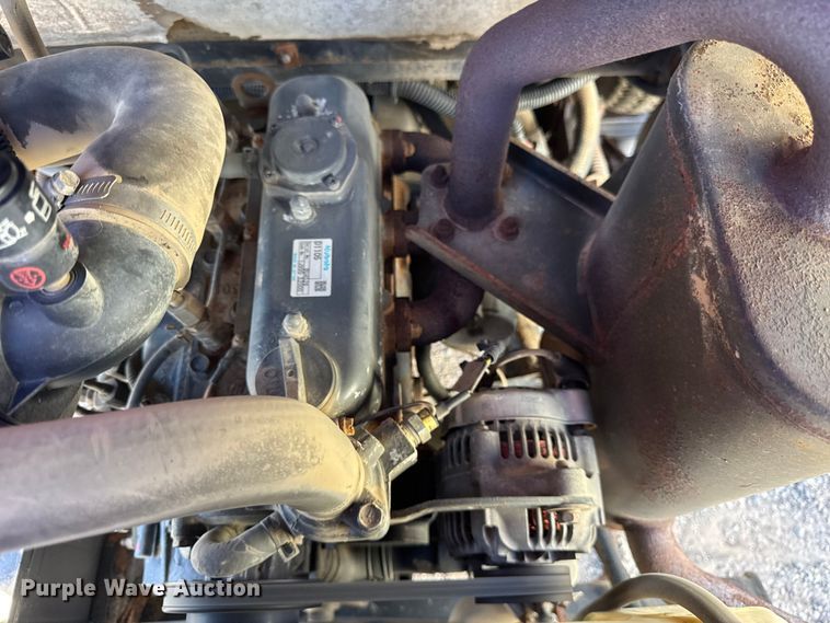 image for item ER0260 2007 Toro Groundsmaster 7200 with Polar Trac system