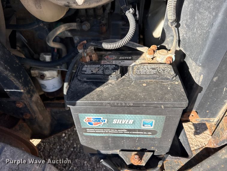 image for item ER0260 2007 Toro Groundsmaster 7200 with Polar Trac system