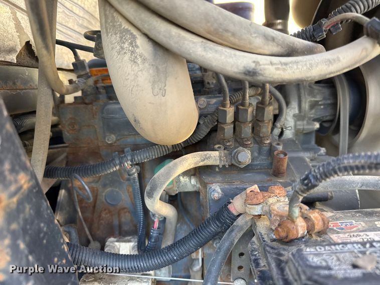 image for item ER0260 2007 Toro Groundsmaster 7200 with Polar Trac system