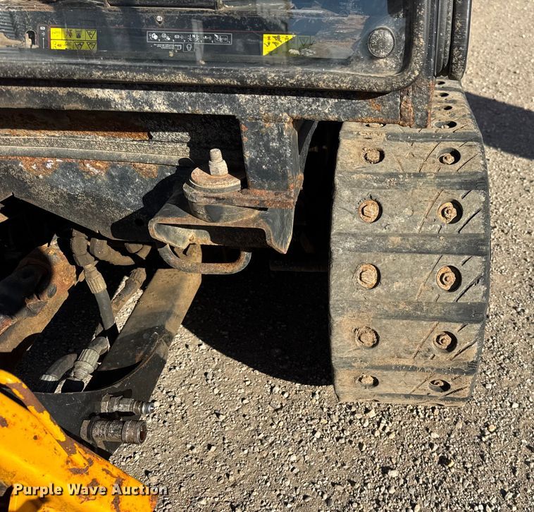 image for item ER0260 2007 Toro Groundsmaster 7200 with Polar Trac system