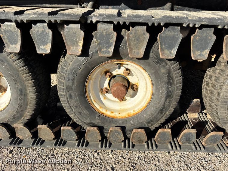 image for item ER0260 2007 Toro Groundsmaster 7200 with Polar Trac system