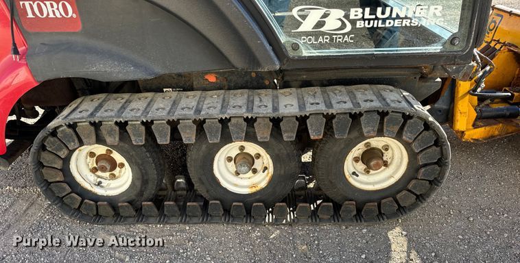 image for item ER0260 2007 Toro Groundsmaster 7200 with Polar Trac system