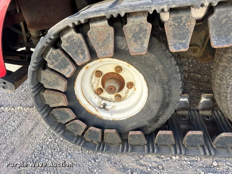 image for item ER0260 2007 Toro Groundsmaster 7200 with Polar Trac system