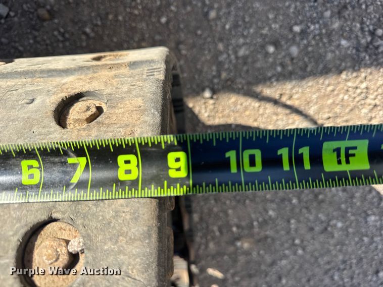 image for item ER0260 2007 Toro Groundsmaster 7200 with Polar Trac system