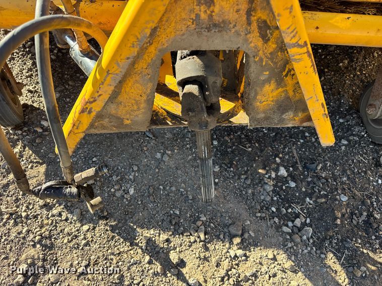 image for item ER0260 2007 Toro Groundsmaster 7200 with Polar Trac system