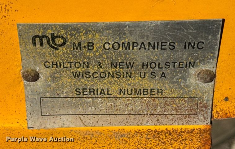 image for item ER0260 2007 Toro Groundsmaster 7200 with Polar Trac system