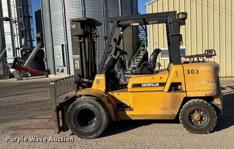 image for item ER0262 Caterpillar DP40KL forklift