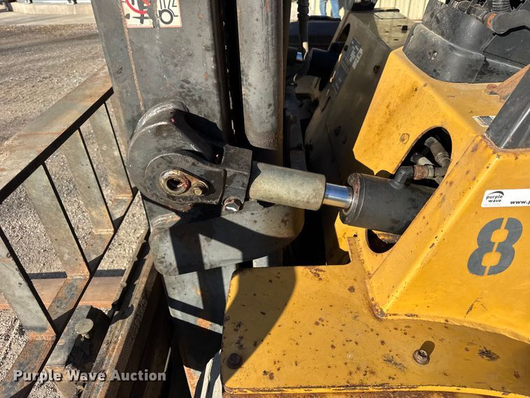 image for item ER0262 Caterpillar DP40KL forklift