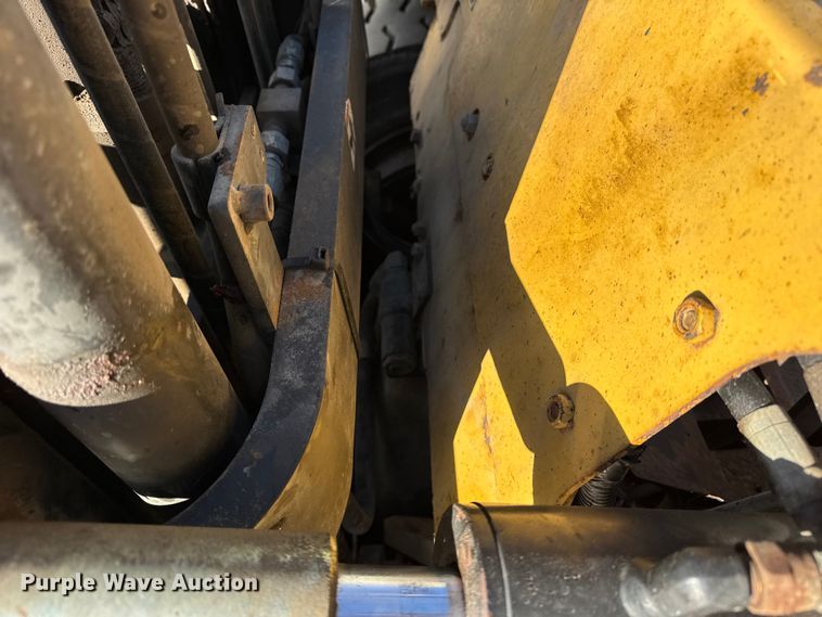 image for item ER0262 Caterpillar DP40KL forklift