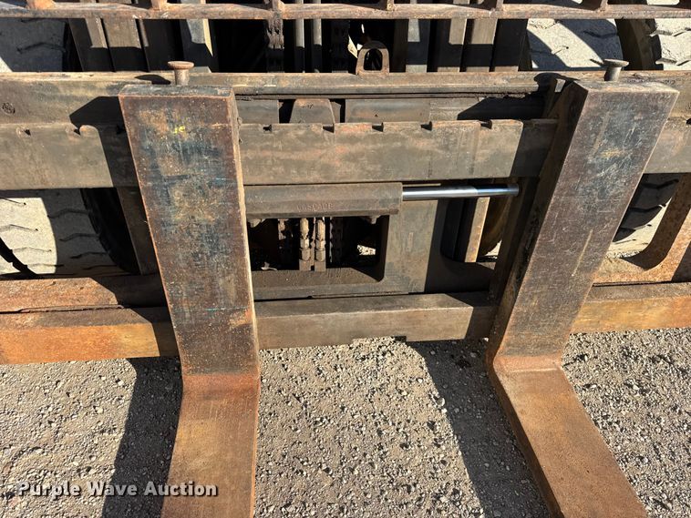 image for item ER0262 Caterpillar DP40KL forklift