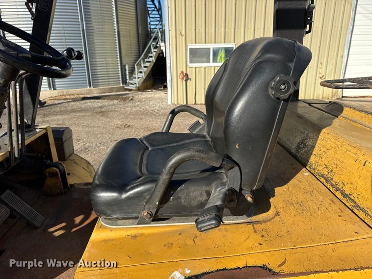 image for item ER0262 Caterpillar DP40KL forklift