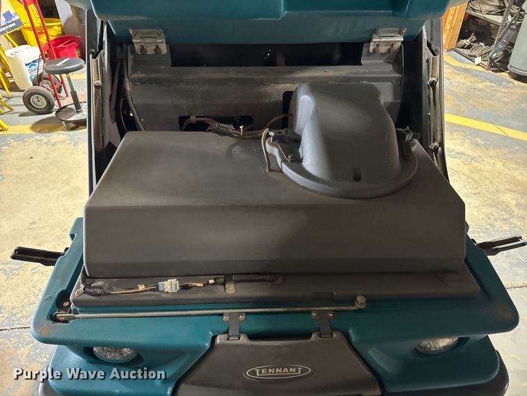 image for item ER0266 Tennant S20 sweeper