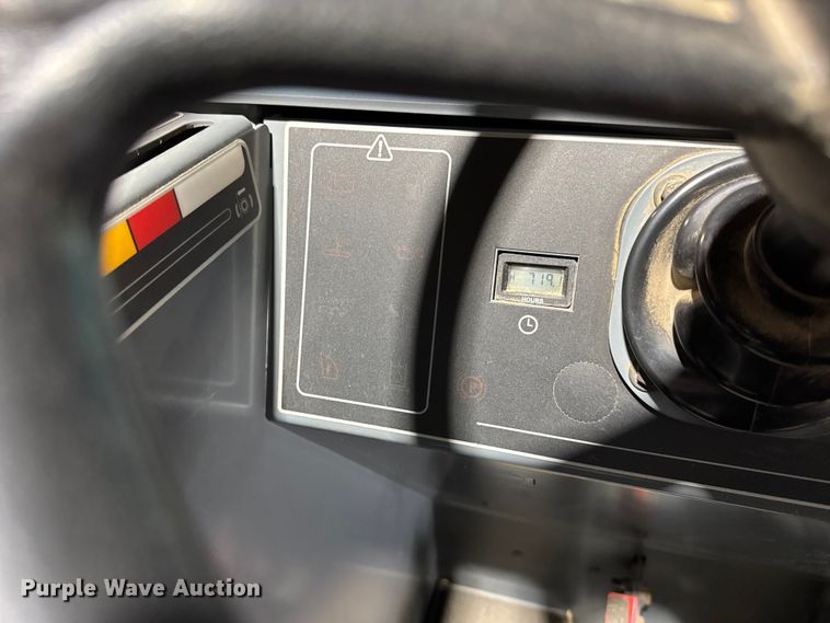 image for item ER0266 Tennant S20 sweeper