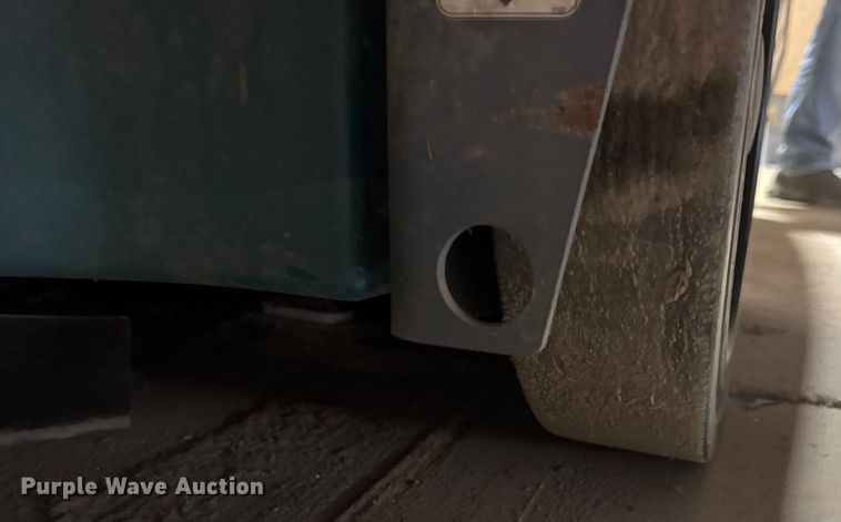 image for item ER0266 Tennant S20 sweeper