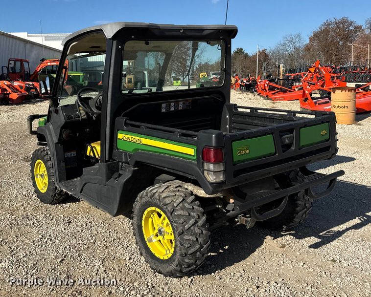 image for item ER0278 2019 John Deere XUV835M utility vehicle
